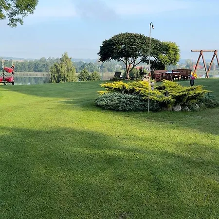 农家乐 Nad Jeziorem Silickim Ilinscy