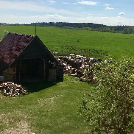 Farm stay Nad Jeziorem Silickim Ilinscy *