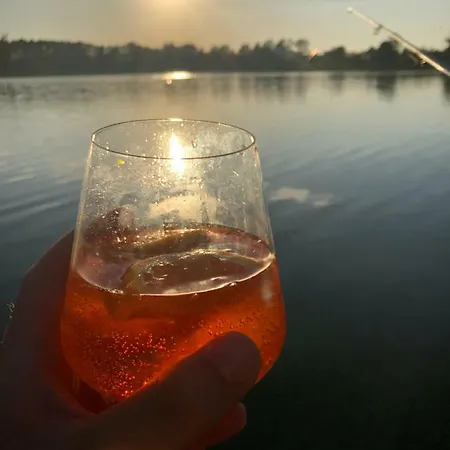 农家乐 Nad Jeziorem Silickim Ilinscy