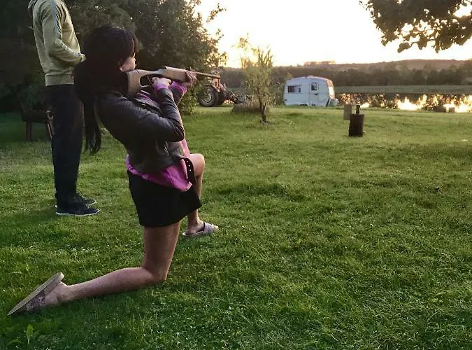 农家乐 Nad Jeziorem Silickim Ilinscy Silice